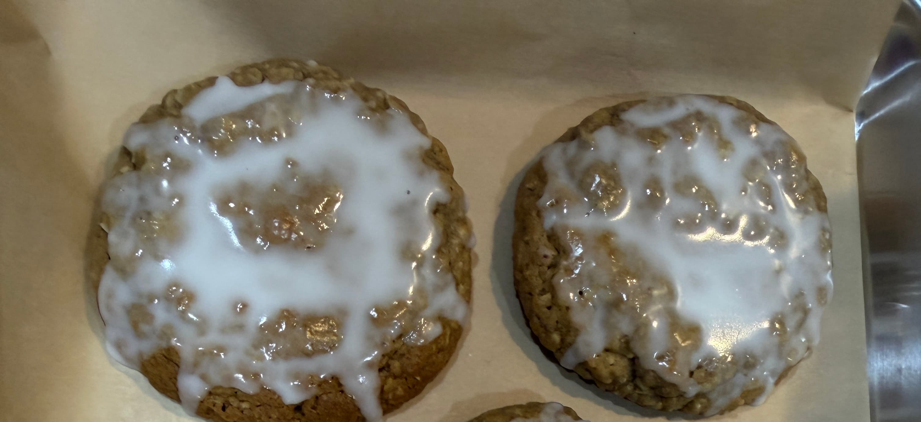 Iced Oatmeal Cookies